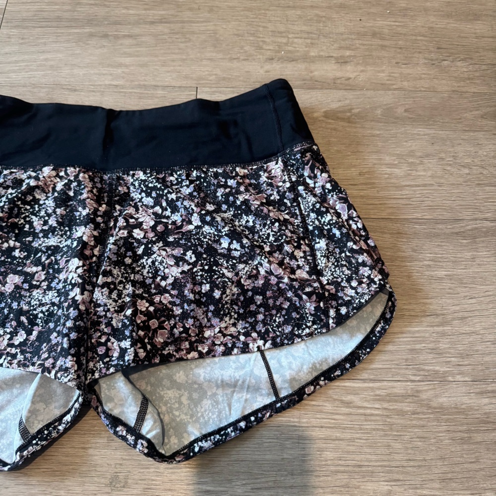 $78 Lululemon Floral Speed Up Shorts - Picture 2 of 6